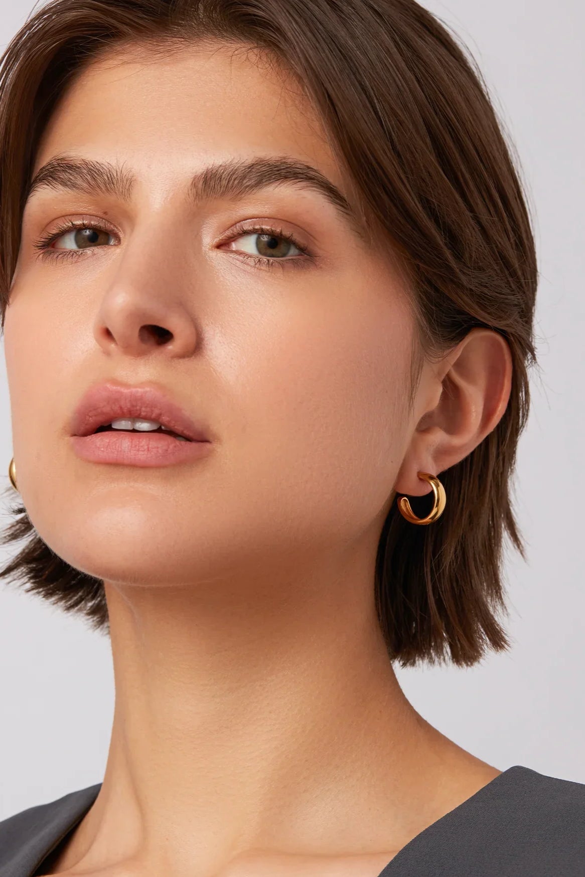 Staple Hoop Small - Gold