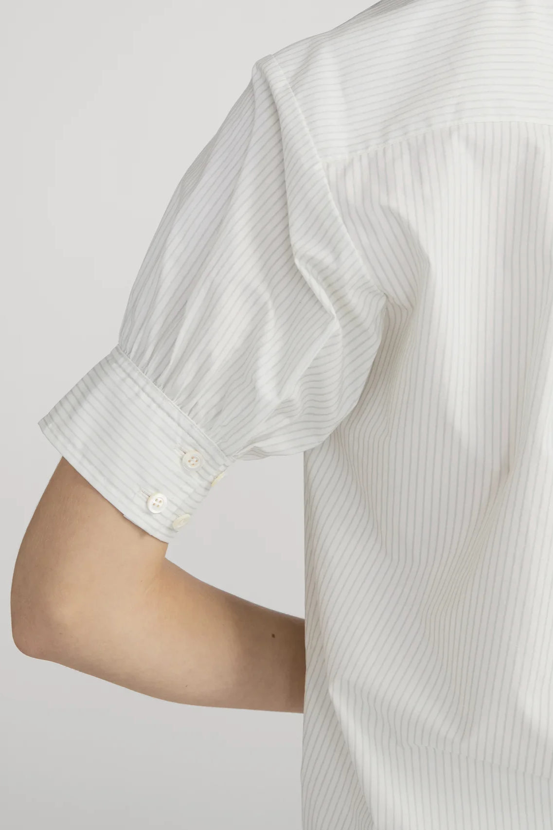 The V-Neck Popover Top - Cream Multi